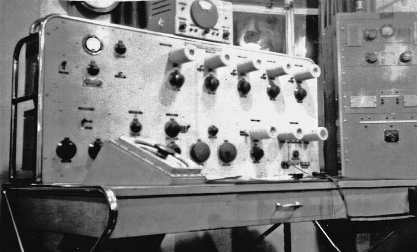 Medium Frequency DF receiver at Musick Point